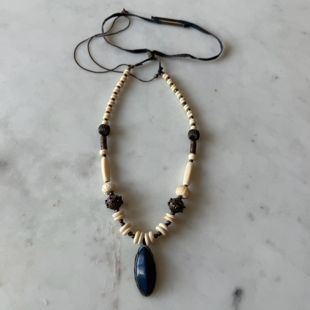 Antique Blue Pendant Adjustable Necklace